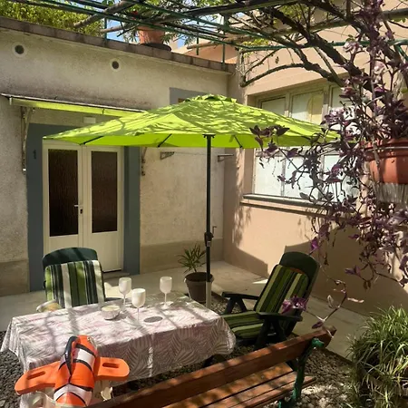 Apartment Banina Ika